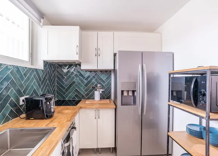 Sublime 71M Downtown And Near The Beach !